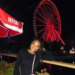 Meet your Posher, Andra